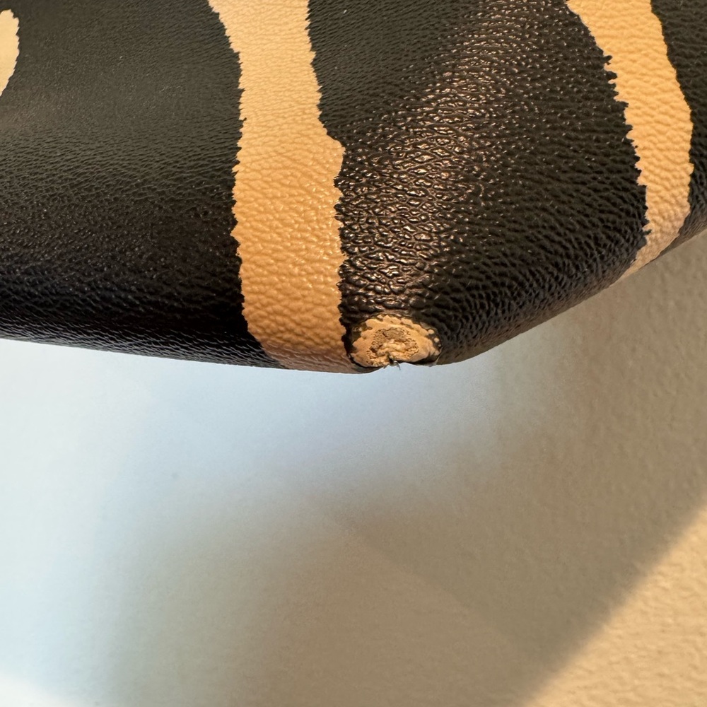 Coach Black Zebra Striped Women's tote bag - Picture 7 of 9